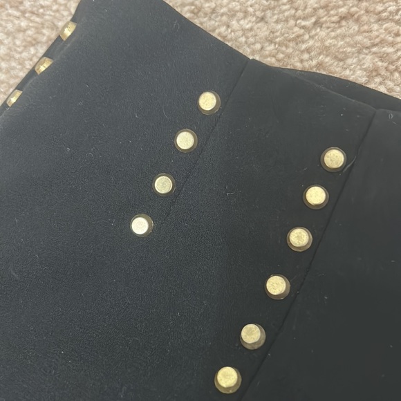 Pencil skirt with studs - Picture 2 of 5